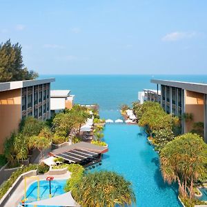 Renaissance Pattaya Resort & Spa